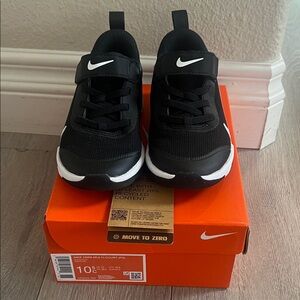 Nike Omni Multi-Court Kids Black Sneakers